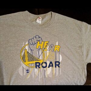 Golden State Warriors "Hear Her Roar" Womens Tshirt (RARE) XL